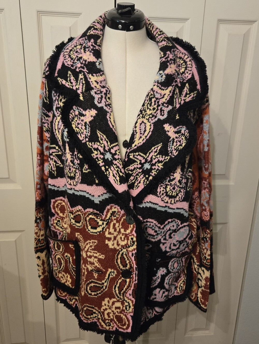 FARM Rio Sweater Size XL